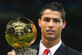 九游中心官网-英格兰男队大赛临近，球迷激动不已，英格兰队大赛冠军